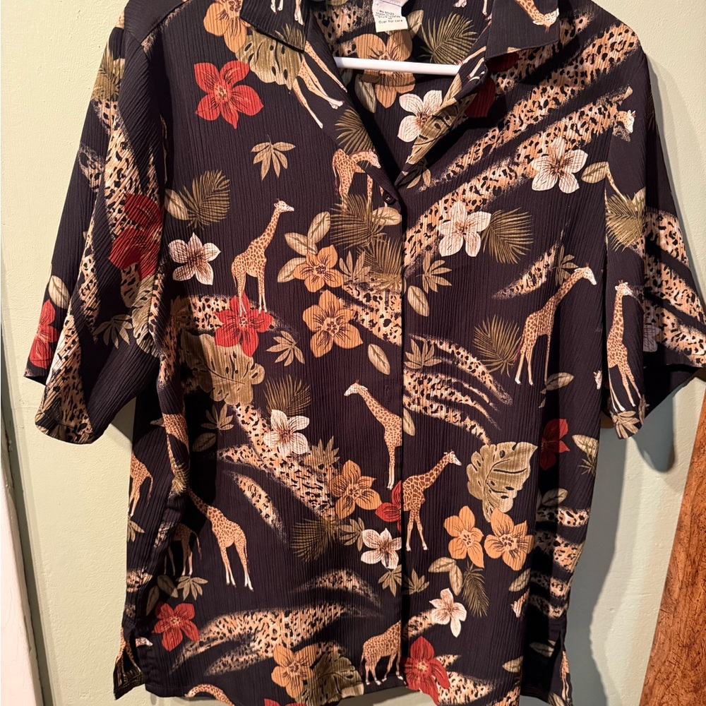 BonWorth Black and Red Casual Button Down Shirt Tropical Print